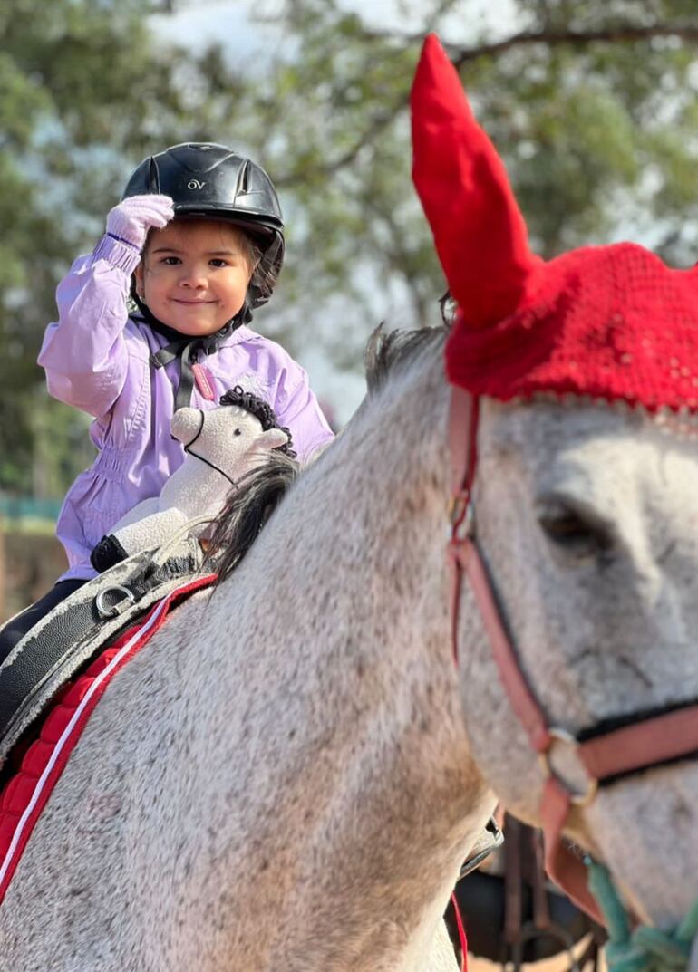 La pequeñita Rosario Legal (CELF) también será atracción en Acá Carayá.