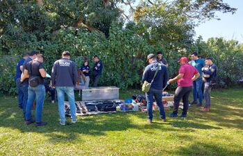 Arsenal incautado en la casa del suizo asesinado en Escobar Reto Schraner.