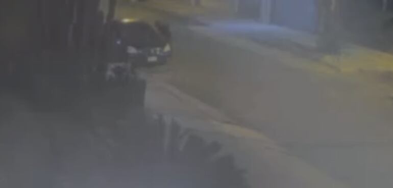 Pareja de ladrones de autos causa inquietud entre vecinos de Lambaré Pareja de ladrones de autos causa inquietud entre vecinos de Lambaré