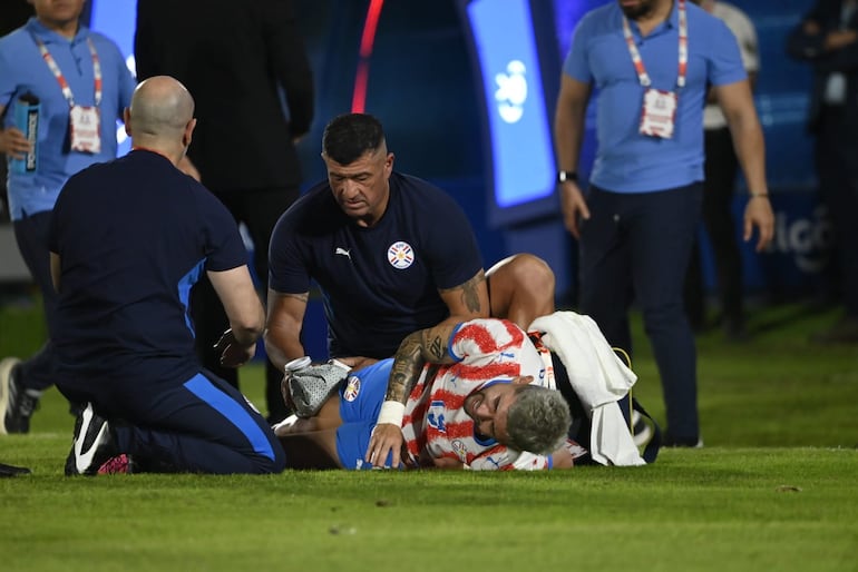 ¿Qué pasó con la Joya?: Gustavo Alfaro se refirió a la lesión de Julio Enciso - Selección Paraguaya