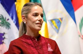 La primera dama Leticia Ocampos publicó un posteo donde habla del caso de los sobres del poder, pero no aclara ninguna duda.