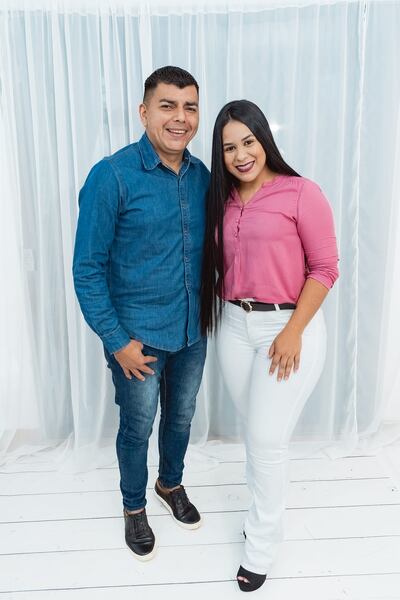 El intendente de Areguá, Denis Torres y su novia Gessica Maribel Benítez Muñoz, presunta planillera del Senado.