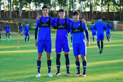 Ricardo David Bernal González, Tiago Isaias Caballero Fleytas y Fabio Ariel Avalos Giménez, los juveniles de la Academia.