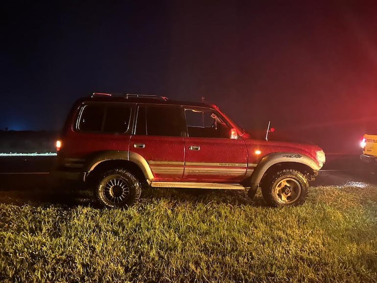 La camioneta incautada marca Toyota, modelo Land Cruiser, año 1993.