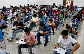 Desde hoy miércoles está abierto el periodo de postulación para las Becas Itaipú y Becal.