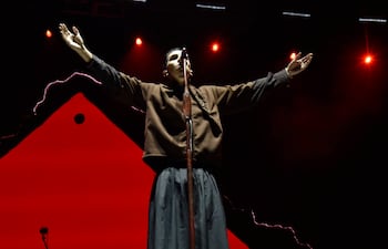 Milo J se presentó en vivo en el Puerto de Asunción, cautivando al público con su actuación musical.