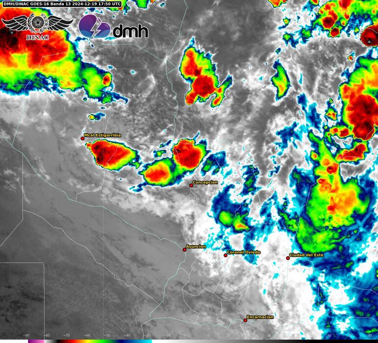 Núcleos de tormenta sobre el territorio nacional.