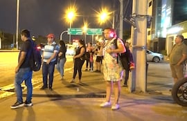 Ante crisis del transporte, instan a flexibilizar horarios laborales este lunes.