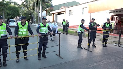 Cuatro detenidos con drogas y 11 hinchas alcoholizados en operativo por partido de Olimpia