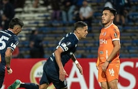 El paraguayo Alex Arce, futbolista de Independiente Rivadavia, festeja un gol en el partido frente a La Guaira por la fecha 3 de la fase de grupos de la Copa Libertadores 2026 en el estadio Malvinas Argentina, en Mendoza, Argentina.