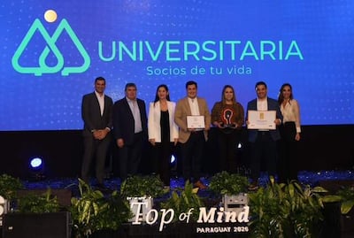 Universitaria subió al podio de los ganadores del Top Of Mind 2026.