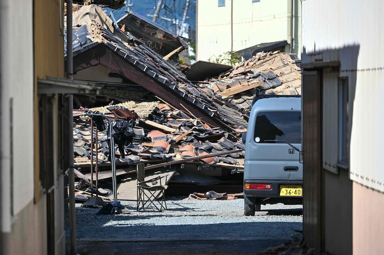Edificios derrumbados en la ciudad de Hikawa, prefectura de Kumamoto.