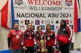 Exitosa culminación del Campeonato Nacional de Bádminton, con la premiación a los mejores en las distintas categorías.