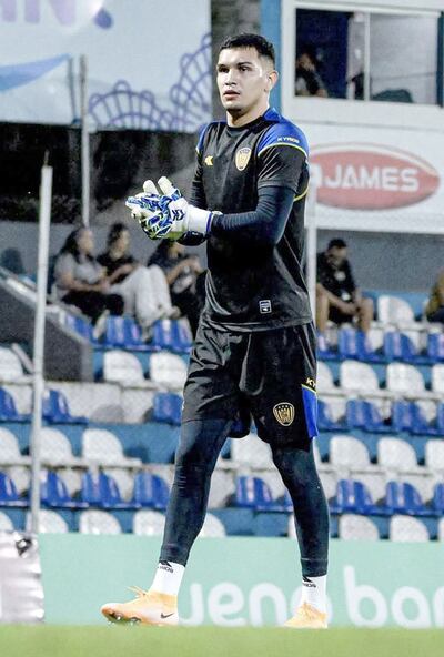 Francisco Silverio Mongelos Hanson, arquero villarriqueño del Sportivo Luqueño.