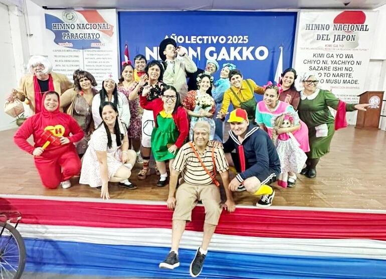 Uno de los actos que comprendió el cierre de la reciente competencia artística y deportiva en el Nihon Gakko.