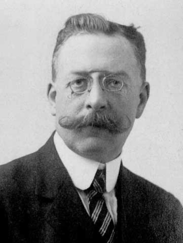Louis-Camille Maillard.