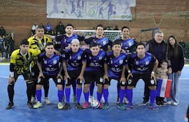 Fomento de Barrio Obrero recibe a su vecino Independiente por el arranque de la cuarta fecha de la Copa de Oro de fútbol de salón, este martes.