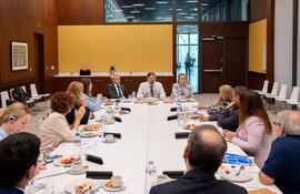 El Coordinador de Anticorrupción Global del Departamento de Estado, Richard Nephew se reunió esta mañana con representantes de la sociedad civil y periodistas.