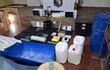 En total fueron hallados 31 kilos de cocaína, además de un volumen considerable de precursores químicos de la droga, entre ellos la lidocaína.