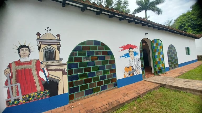 El Museo de Luis Alberto del Paraná está ubicado en el barrio María Auxiliadora, en pleno centro de la ciudad de Altos, donde se resguarda parte del legado del artista paraguayo más reconocido a nivel internacional.