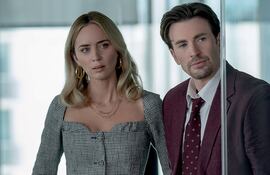 El negocio del dolor película Emily Blunt Chris Evans
