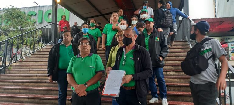 Desde el Sindicato de Trabajadores del la Terminal de Ómnibus de Asunción, alegaron persecución sindical.