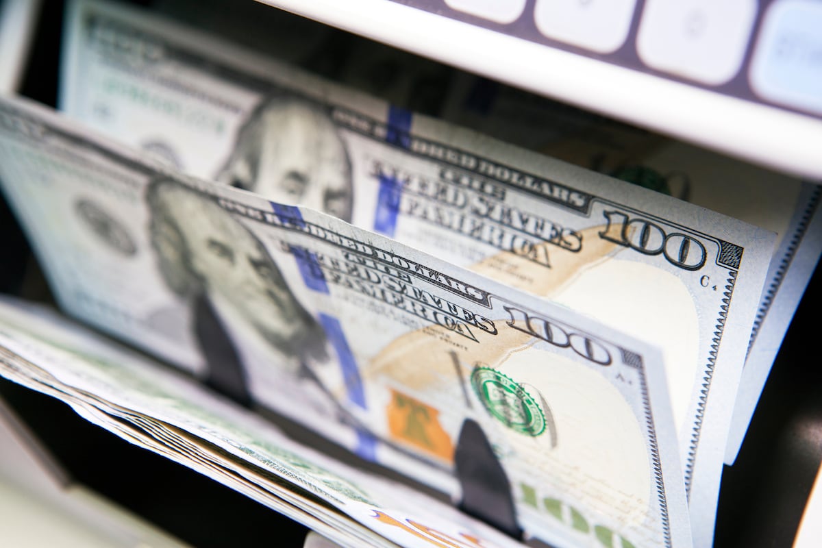 MEF transfirió a gobernaciones y municipios  US$ 273 millones a junio