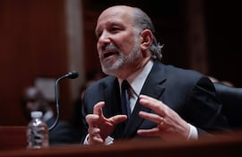 El secretario de Comercio de Estados Unidos, Howard Lutnick, admitió este martes haber visitado la isla del pederasta Jeffrey Epstein