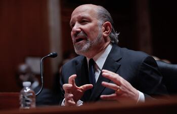 El secretario de Comercio de Estados Unidos, Howard Lutnick, admitió este martes haber visitado la isla del pederasta Jeffrey Epstein