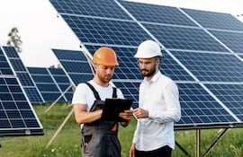Se pretende fomentar el uso de la energía solar como nueva fuente de generación para el país.