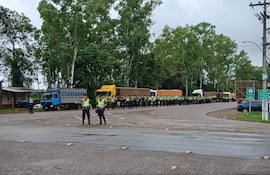 Camioneros logran acuerdo provisorio con Dinatran, pero paro continúa en el cruce Villarrica–Paraguarí