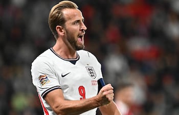 Harry Kane abrió el camino para el triundo de Inglaterra sobre Chequia en Praga.