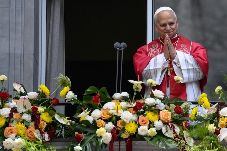 El papa León XIV en la abadía de la Virgen de Montserrat, cerca de Barcelona.