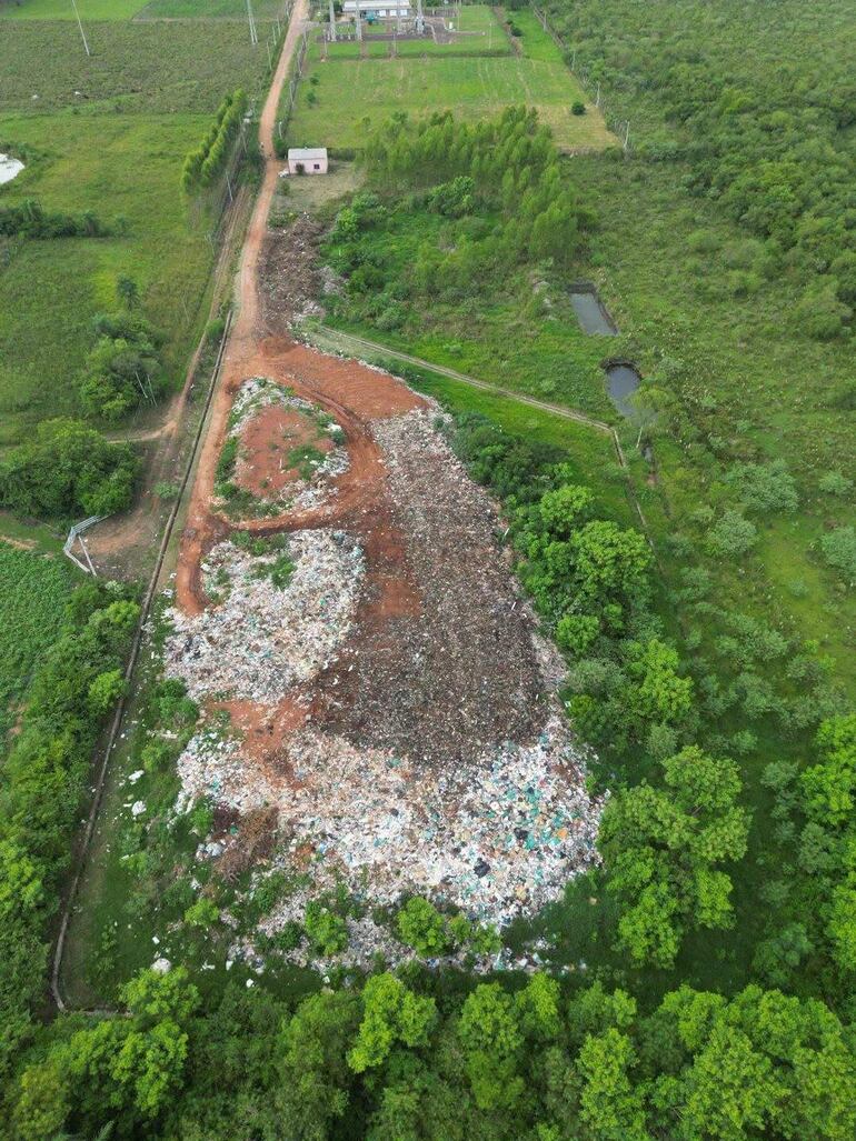 Después de siete años de intervención del MADES, el vertedero municipal de La Colmena obtiene la licencia ambiental.