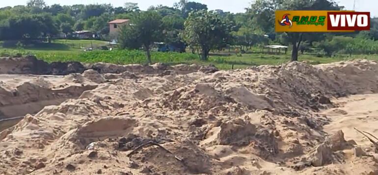 Ya una arenera fue instalada en la zona por la empresa astillera"La Marina", y ahora quiere apoderarse de 10 hectáreas de la ribera del río Paraguay.