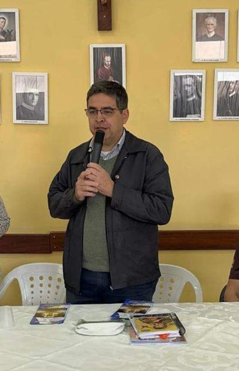 Padre Ronaldo Ocampos, cura párroco de la Parroquia Nuestra Señora del Perpetuo Socorro, de Pedro Juan Caballero.