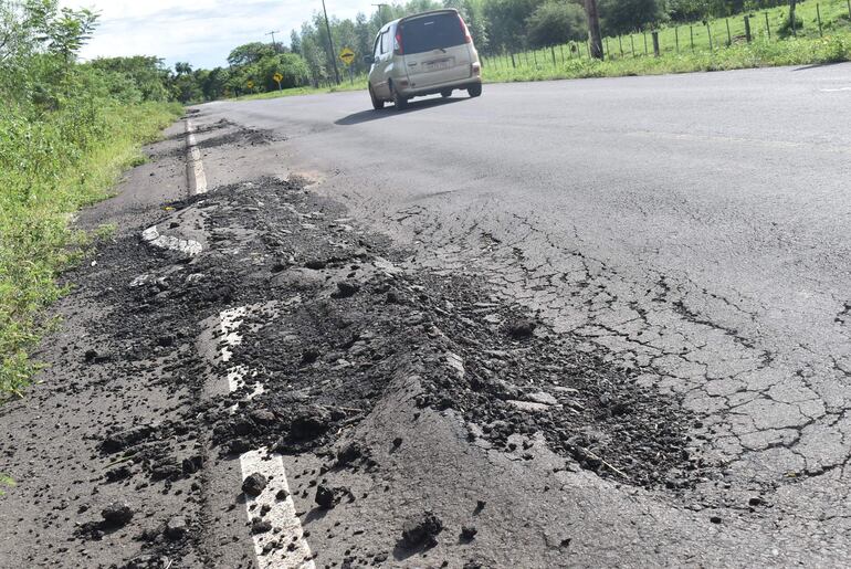 La ruta departamental que une la ciudad de Liberacion con San Pablo ex Cuere se encuentra en pésimo estado