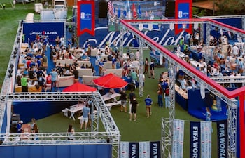 Michelob Ultra organizó una gran fiesta para disfrutar la final de la Copa Mundial FIFA 2026 con el Pitchside Club.
