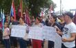 El grupo de colonos llegó hasta la oficina regional de Santaní para dialogar con los funcionarios con respecto a los pedidos