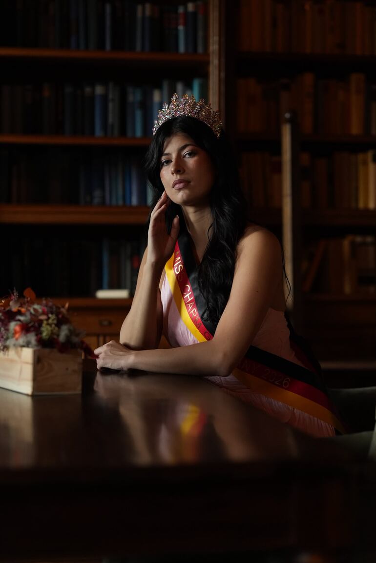 Catherina Völmecke Segovia se prepara para viajar a Vietnam a la gran final del Miss Charm 2026. (Christian Oberender)