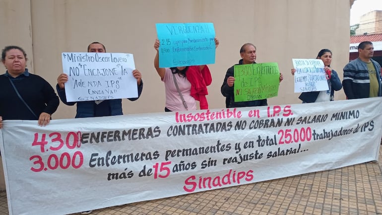 IPS médicos enfermeras protesta Ministerio economía finanzas