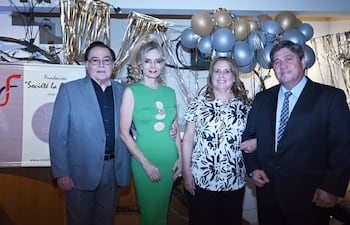 Luis Evaly, Nannina Galluppi, Sandra Estaque y Enrique Estaque.