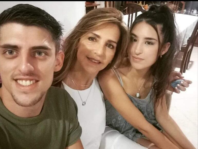 Tere Franco con sus hijos menores, Mateo y Darián. (Gentileza)