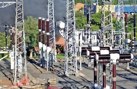 La capacidad adicional de transformación y compensación reactiva para apoyar la red de distribución de la ANDE, tal y como se prevé en el Plan Maestro 2021-2030, es fundamental para evitar una crisis de suministro y prevenir un mayor deterioro de la calidad y la fiabilidad de la electricidad.