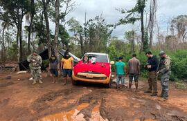 Cuatro detenidos en operativo “Cerrojo”: incautaron seis toneladas de marihuana, armas y vehículos en la zona de Canindeyú.