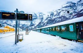 Vista del tren Flåm, Noruega.