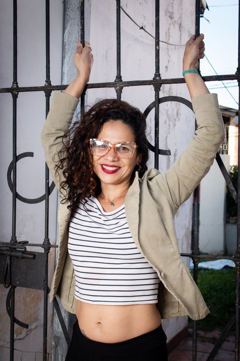 Karina López bailarina y escritora.