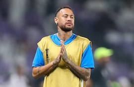 La estrella brasilera del Santos, Neymar da Silva Santos Júnior (33 años), pretende volver considerado por la "canarinha" de cara a la Copa del Mundo 2026.