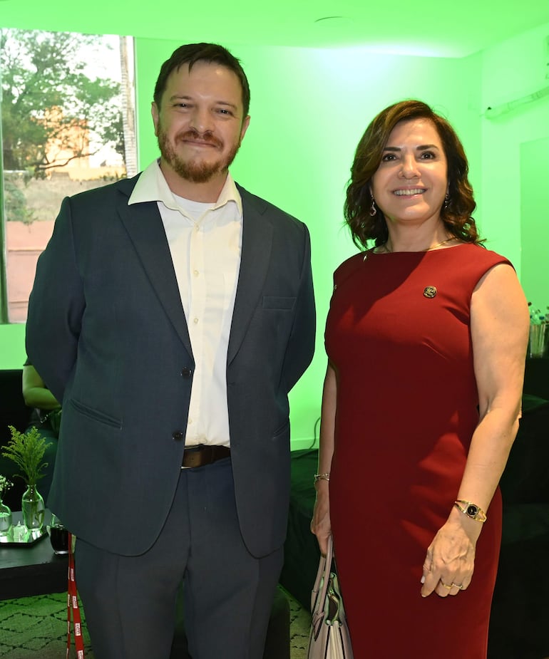 Rodolfo Silvero y María Elena Piscoya. 