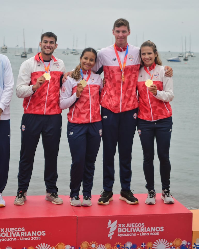 Oro para el Team Paraguay en mixtos 4x. El remo sumó nada menos que 11 preseas para nuestro país en estos juegos.